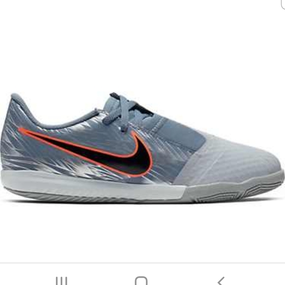 boys indoor cleats